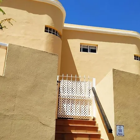 Dream House 펜션 칼라오살바헤